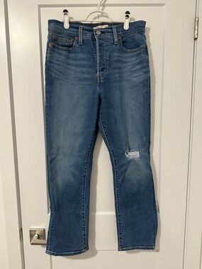Levi’s Wedgie Straight Blue Denim Jeans Size 30 Waist Women’s